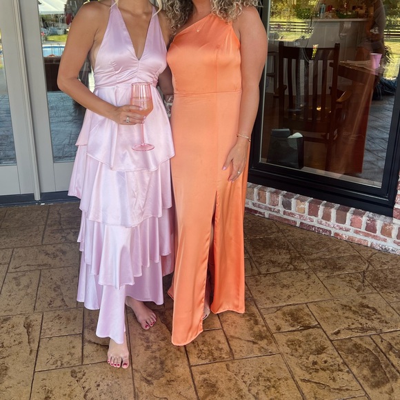 Birdy Grey Kira  One Shoulder Satin Dress Apricot Large - Picture 3 of 3